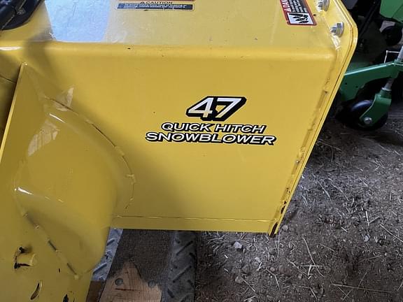 Image of John Deere 47" Snow Blower equipment image 3