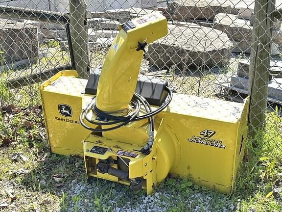 Image of John Deere 47" Snow Blower equipment image 1