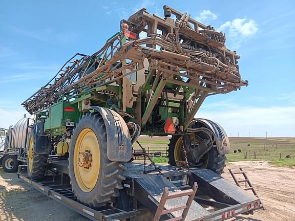 Image of John Deere 4730 equipment image 2