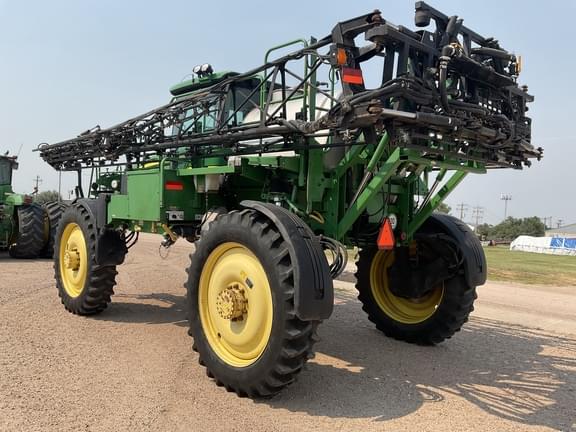 Image of John Deere 4730 equipment image 3