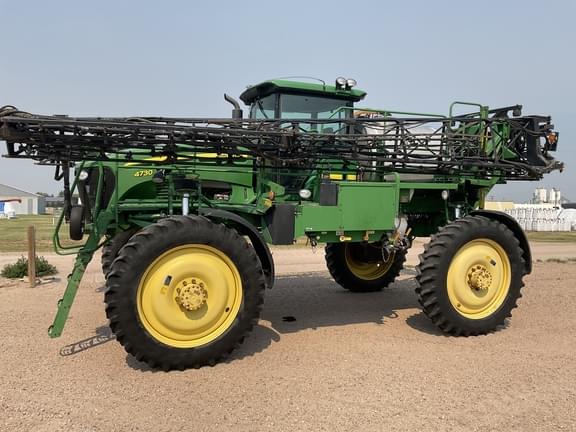 Image of John Deere 4730 equipment image 1