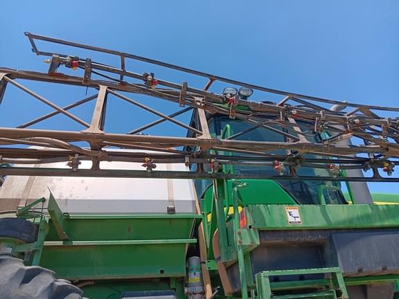 Image of John Deere 4730 equipment image 2