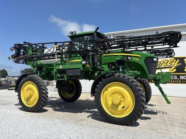 Image of John Deere 4730 equipment image 1