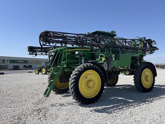 Image of John Deere 4730 equipment image 2