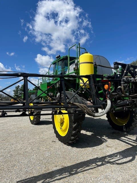 Image of John Deere 4730 equipment image 2