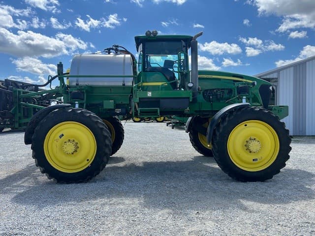 Image of John Deere 4730 equipment image 4