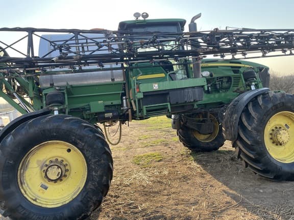 Image of John Deere 4830 equipment image 3