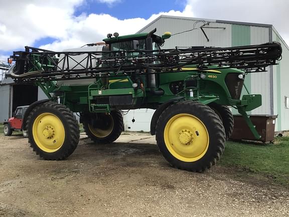 Image of John Deere 4830 Primary image