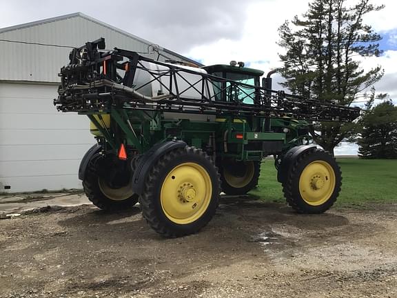 Image of John Deere 4830 equipment image 1