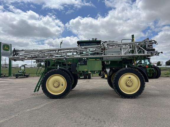 Image of John Deere 4830 equipment image 1