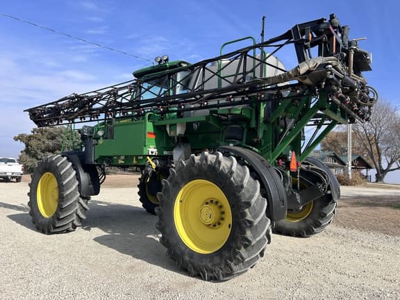 Image of John Deere 4830 equipment image 1