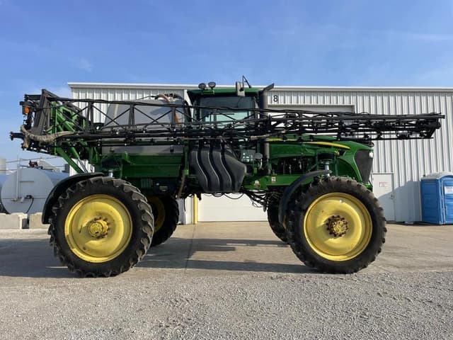 Image of John Deere 4830 equipment image 3