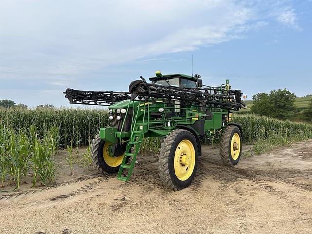 Image of John Deere 4830 equipment image 1