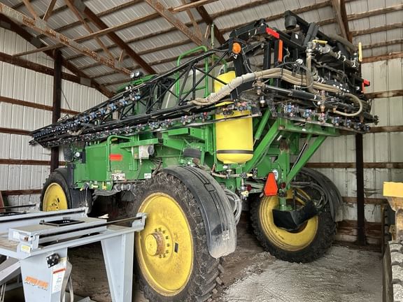 2009 John Deere 4830 Equipment Image0