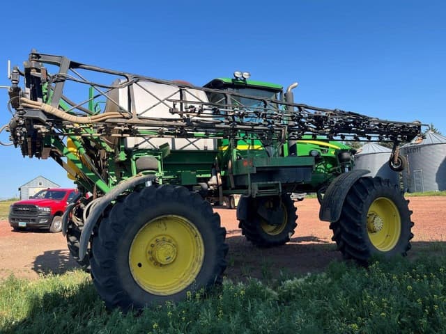 Image of John Deere 4830 equipment image 3