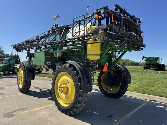 Image of John Deere 4830 equipment image 2