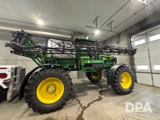 Image of John Deere 4830 equipment image 1