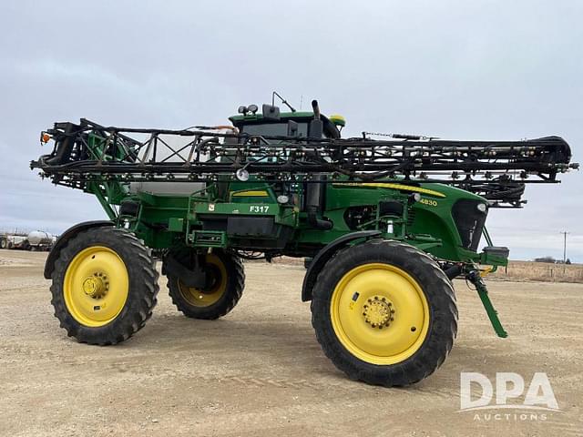 Image of John Deere 4830 equipment image 2