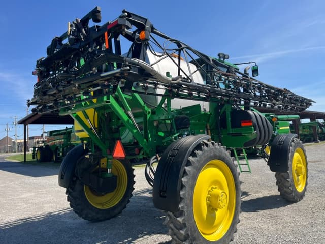 Image of John Deere 4830 equipment image 3