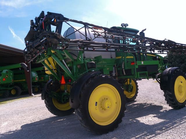 Image of John Deere 4830 equipment image 4