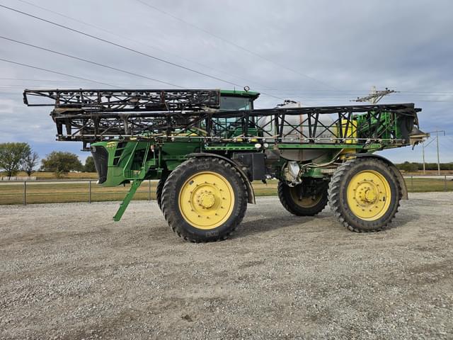 Image of John Deere 4930 equipment image 2