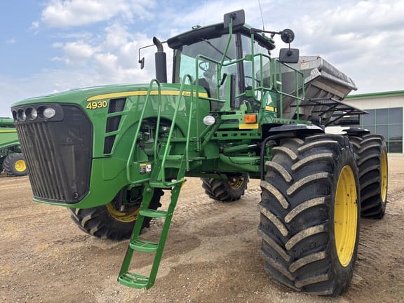 2009 John Deere 4930 Equipment Image0