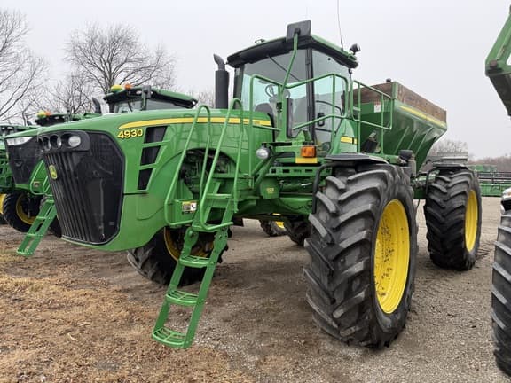 Image of John Deere 4930 Primary image