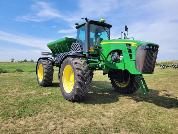 2009 John Deere 4930 Equipment Image0