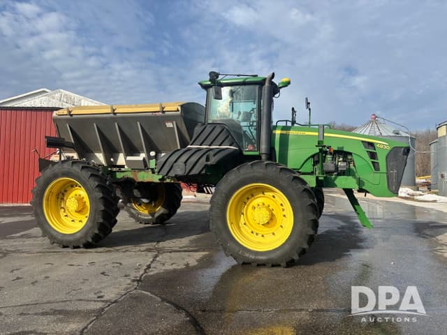 Image of John Deere 4930 equipment image 4