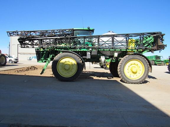 Image of John Deere 4930 equipment image 1