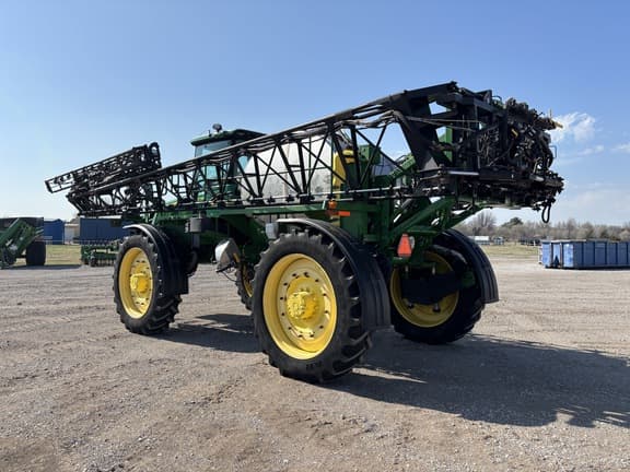 Image of John Deere 4930 equipment image 2