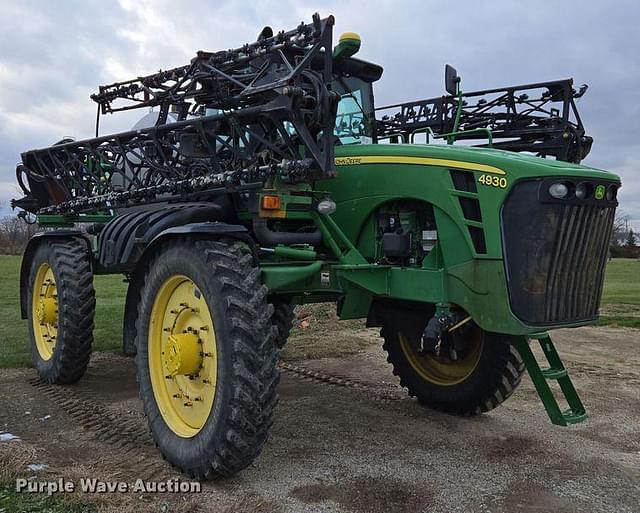 Image of John Deere 4930 equipment image 2