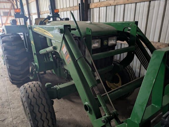 Image of John Deere 5045D equipment image 2