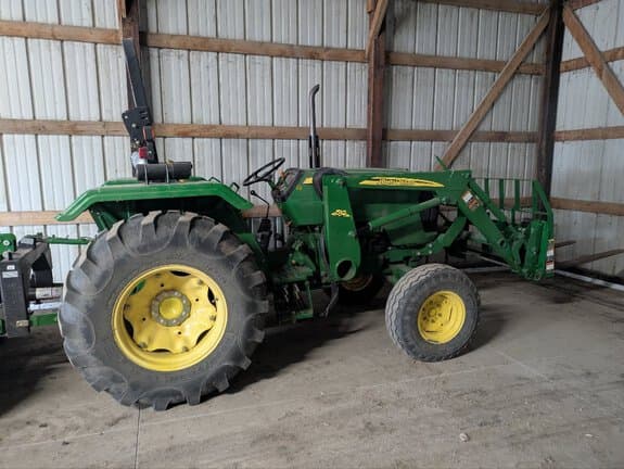 Image of John Deere 5045D equipment image 1