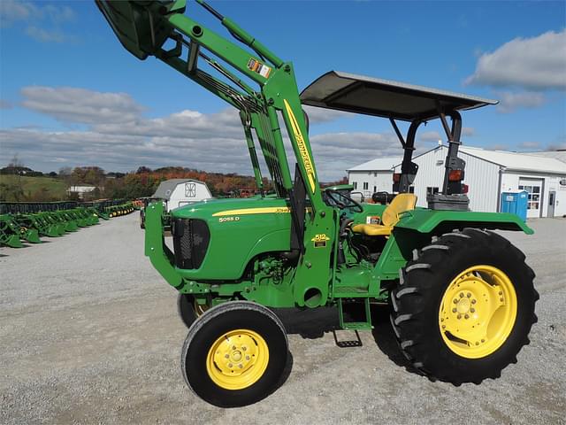 Image of John Deere 5055D equipment image 2