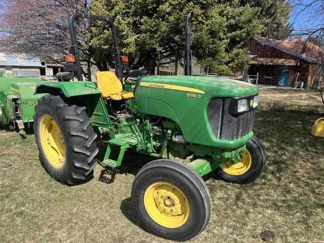 Image of John Deere 5055D equipment image 2