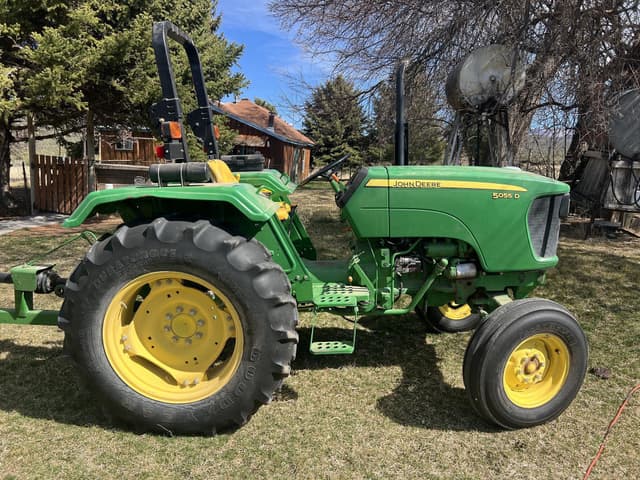 Image of John Deere 5055D equipment image 3