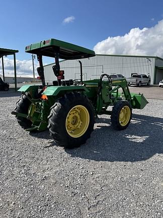Image of John Deere 5055E equipment image 3