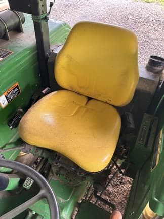 Image of John Deere 5055E equipment image 4