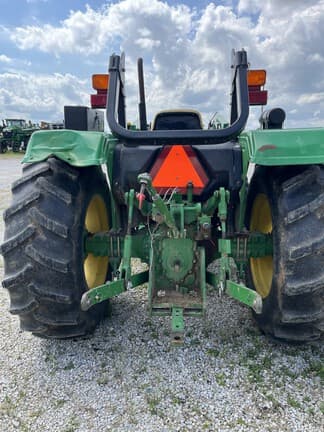 Image of John Deere 5055E equipment image 2