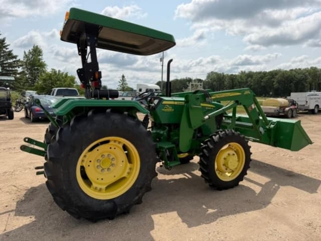 Image of John Deere 5065E equipment image 3