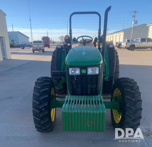 Image of John Deere 5065M equipment image 1