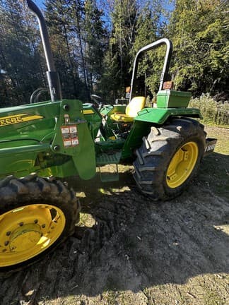 Image of John Deere 5075E equipment image 4