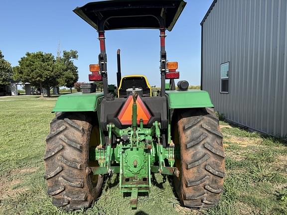 Image of John Deere 5075E equipment image 2