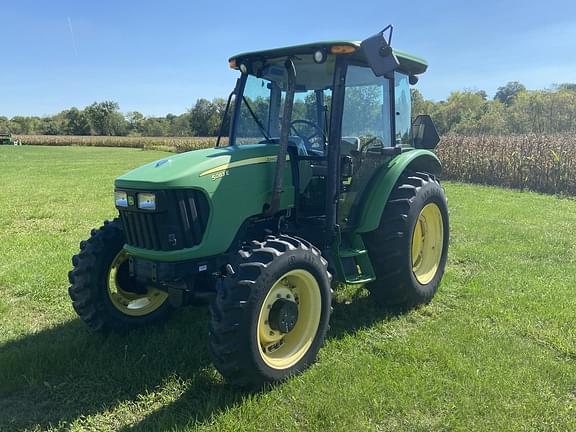 Image of John Deere 5083E equipment image 1