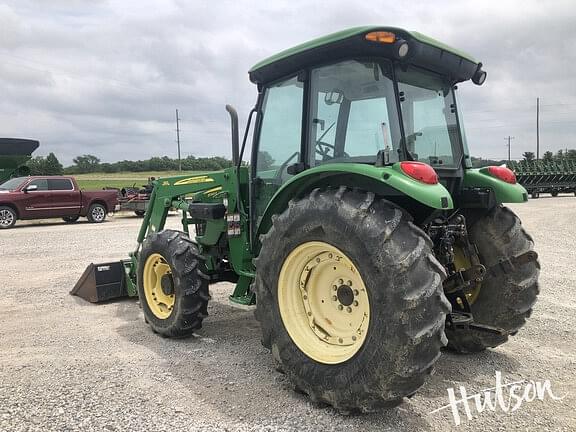 Image of John Deere 5083E equipment image 3