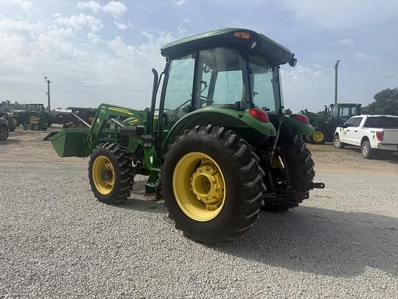 Image of John Deere 5083E equipment image 4