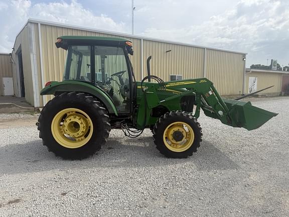 Image of John Deere 5083E equipment image 1