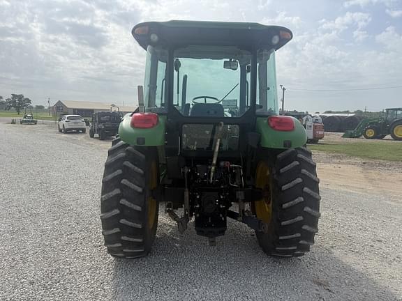 Image of John Deere 5083E equipment image 3