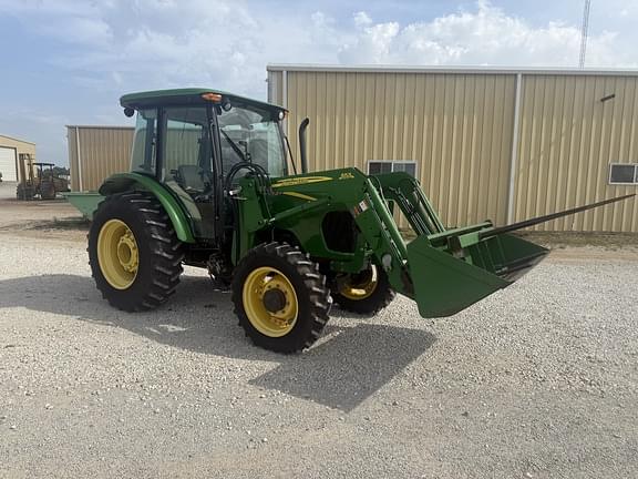 Image of John Deere 5083E Primary image